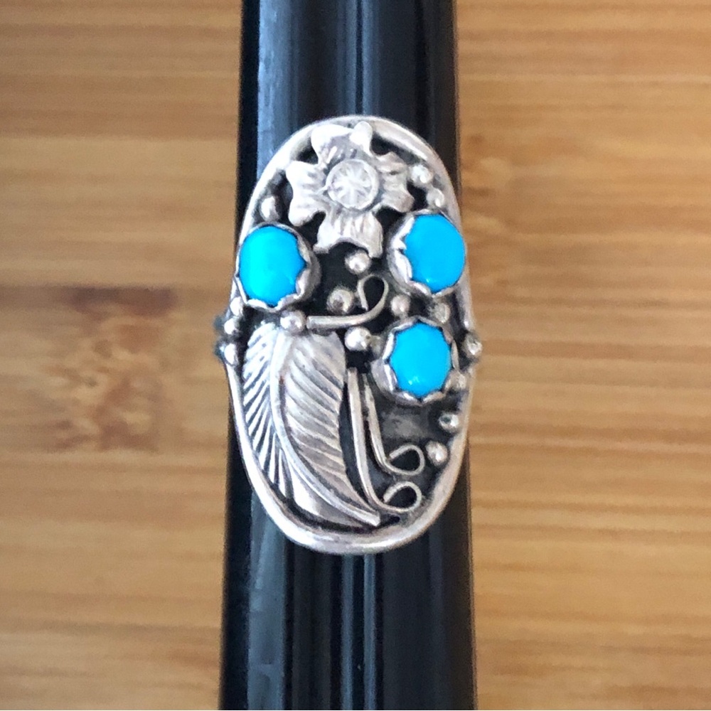 $98 Signed Southwest Artisan Vintage Estate Ring Size 8 & 3/4 Marked F Sterling - Picture 3 of 10
